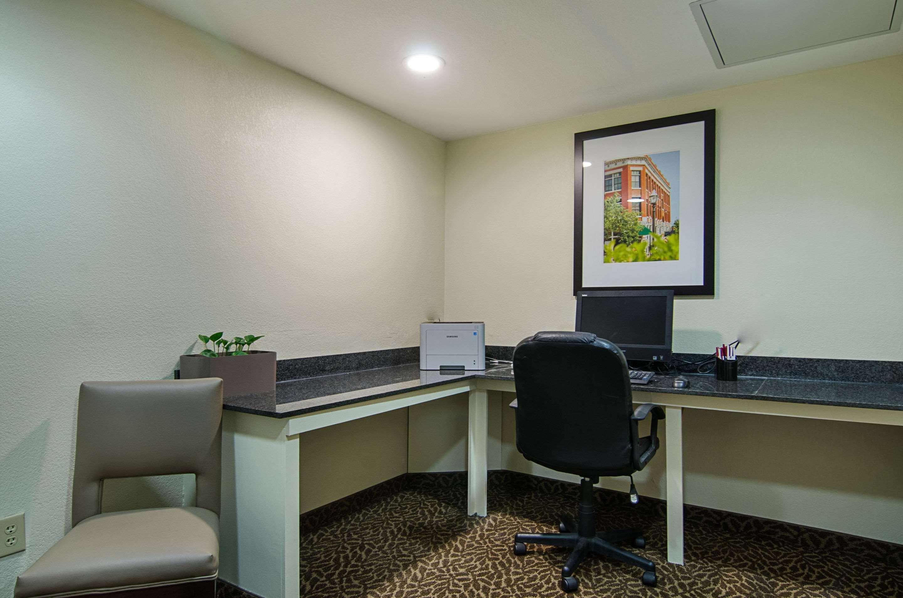 Quality Suites Springdale West I-49 Экстерьер фото