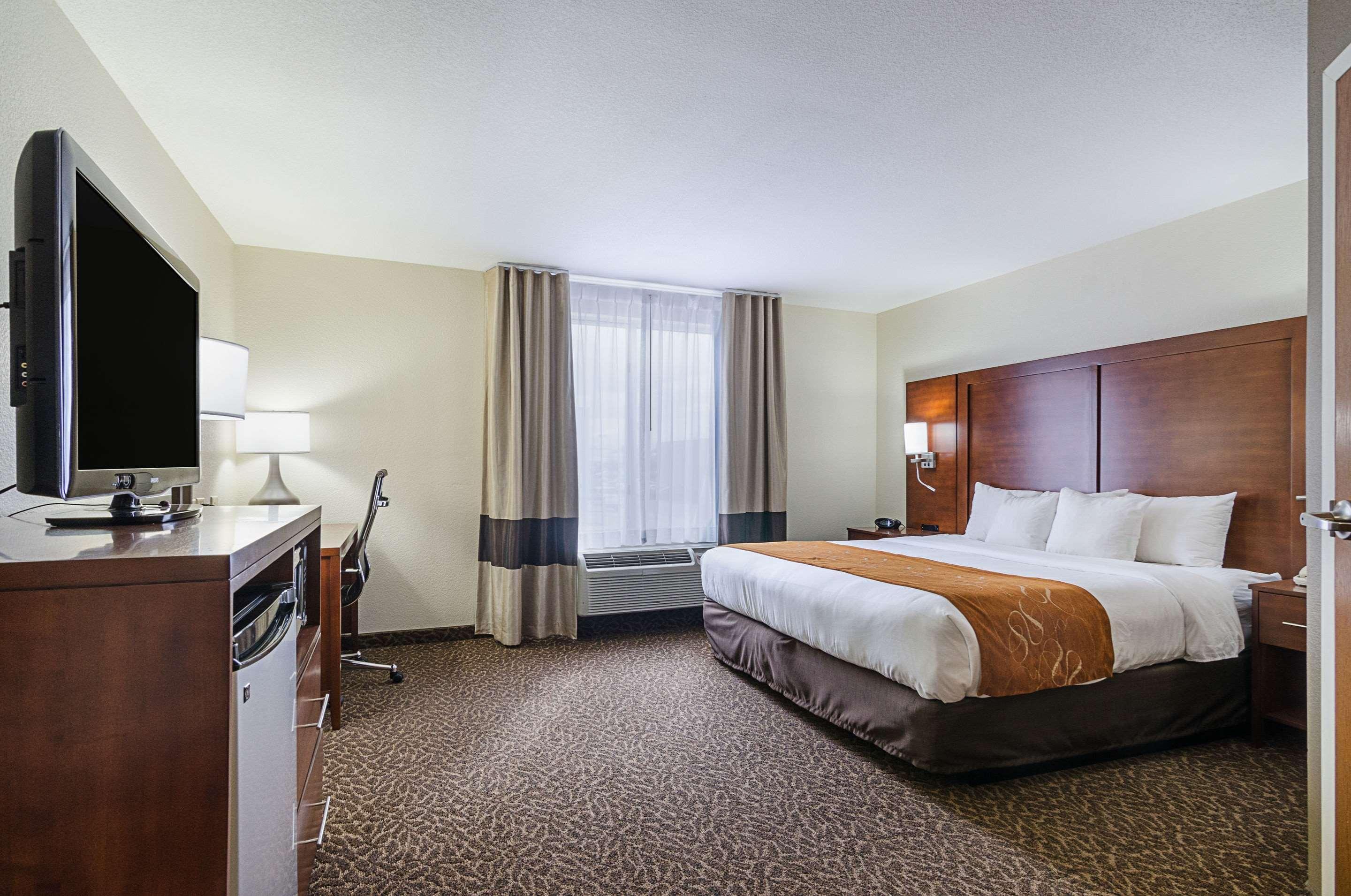 Quality Suites Springdale West I-49 Экстерьер фото